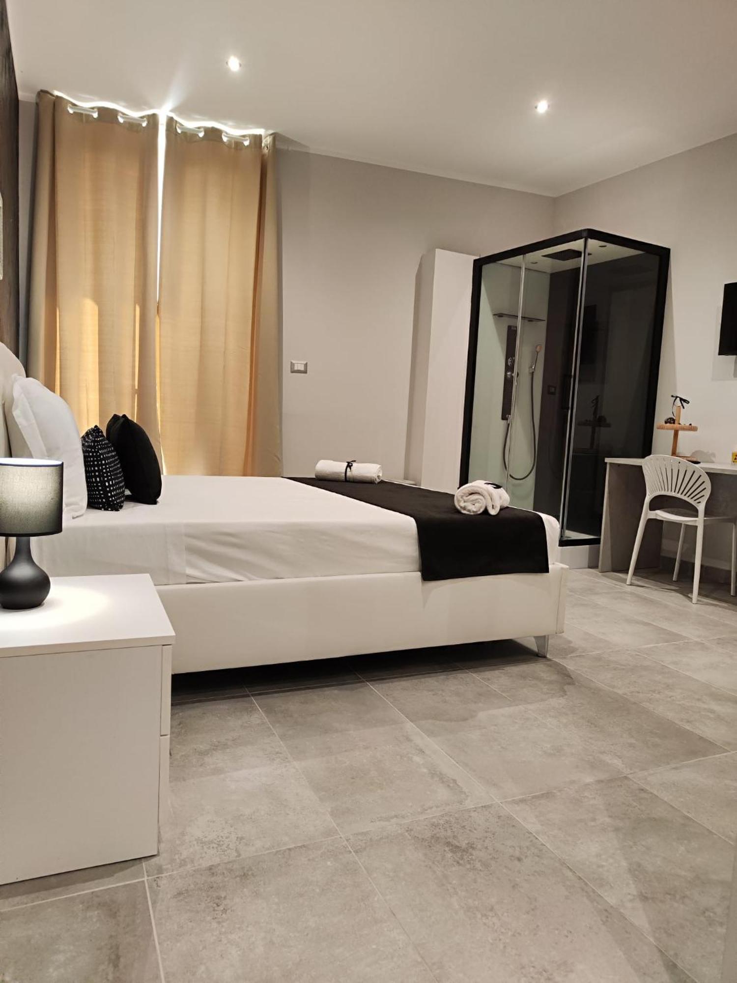 קאסוריה Hotel Movida מראה חיצוני תמונה