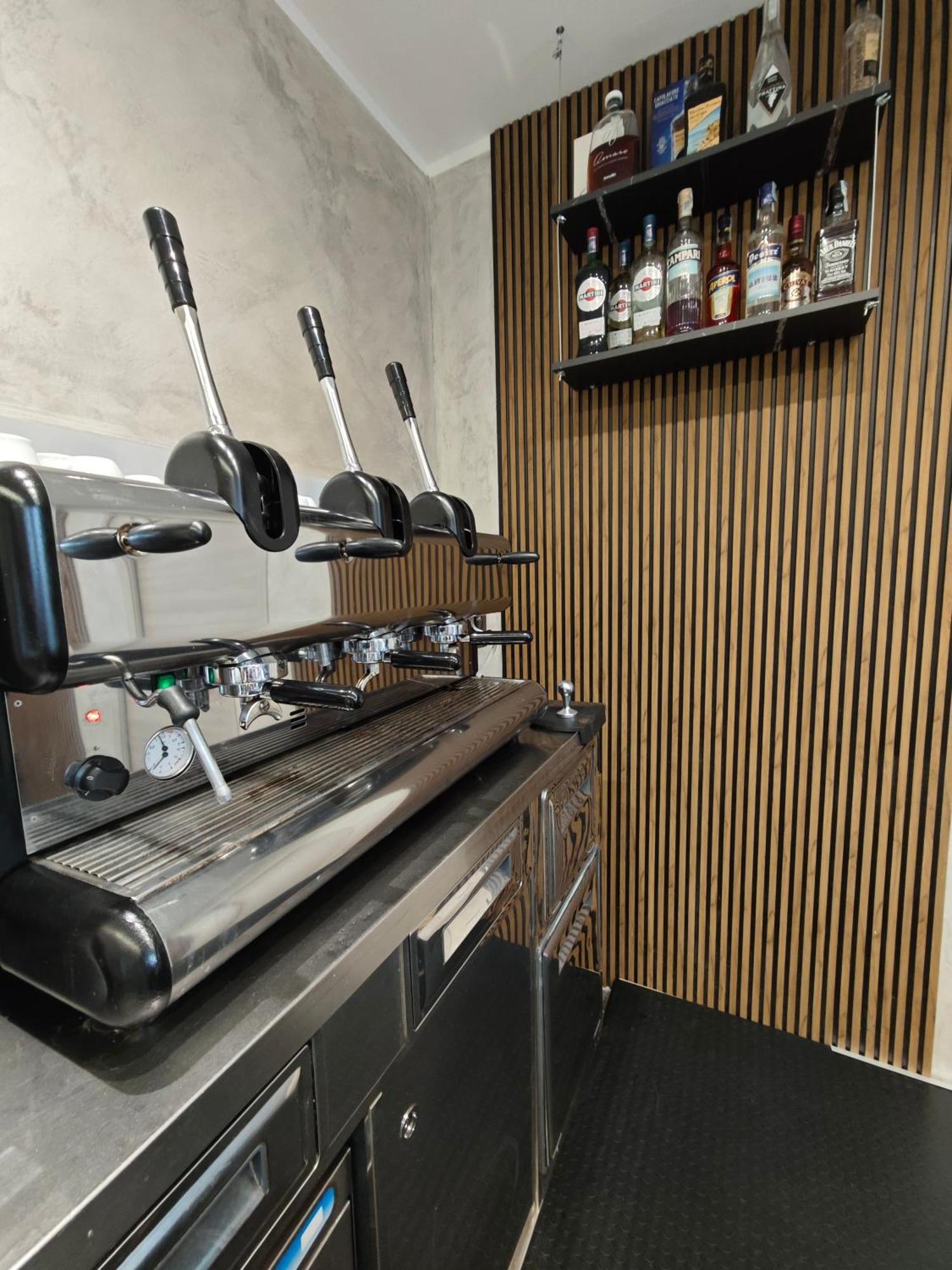 קאסוריה Hotel Movida מראה חיצוני תמונה